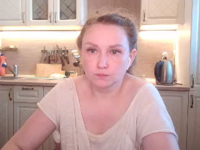 Live sex webcam photo for JaneGrey111 #252399792