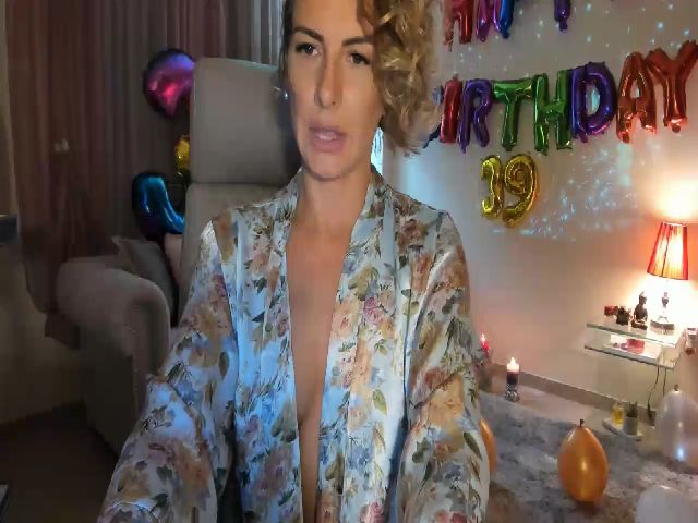 Live sex webcam photo for Aarte_miss #258289189