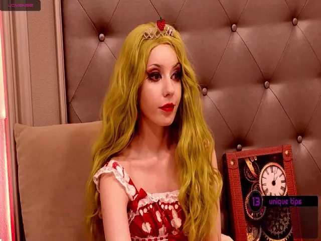 Live sex webcam photo for FreyaGold #262864551