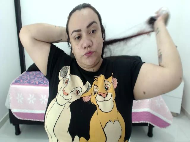 Live sex webcam photo for KimmyStone #265067740