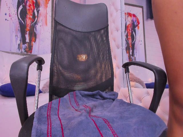 Live sex webcam photo for KervelinRoger #256146983