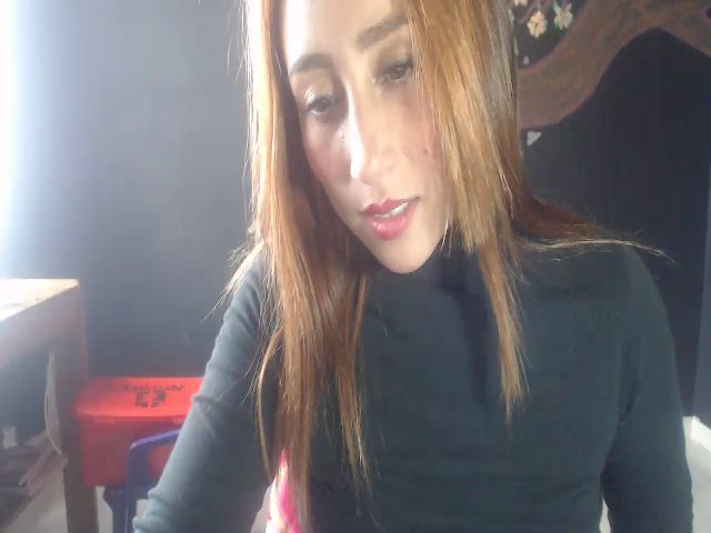 Live sex webcam photo for Scarlet_tatto #256035727