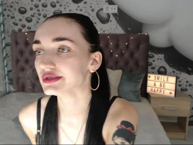 Live sex webcam photo for SamantaBerryl #252421866