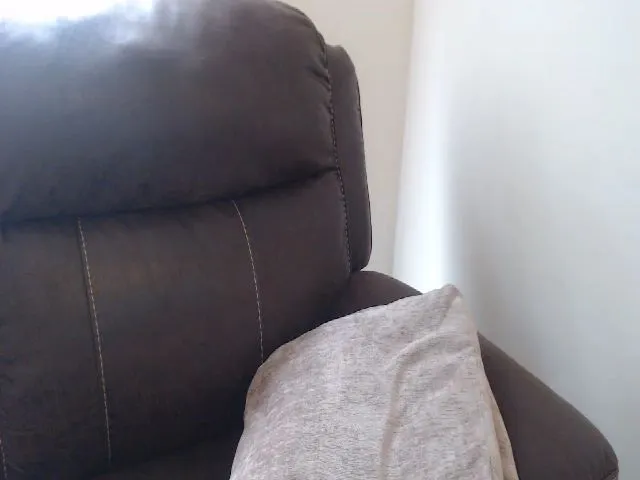 Live sex webcam photo for MilenaDivine #262098619