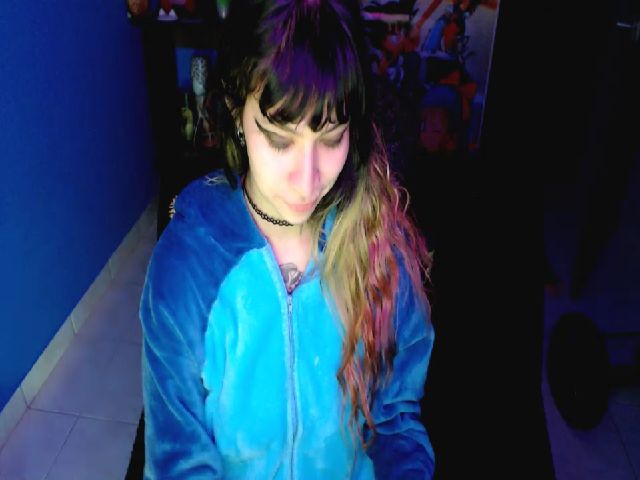 Live sex webcam photo for umaru_michae #253648379