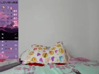 Live sex webcam photo for Rubi_26_ #251723685