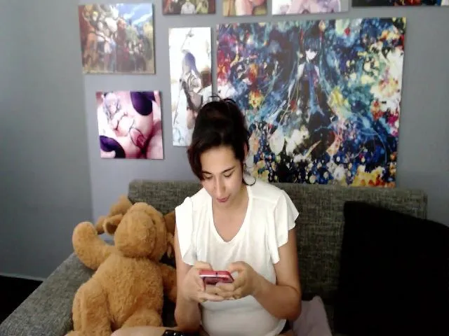 Live sex webcam photo for Jade_leon_ #255437287