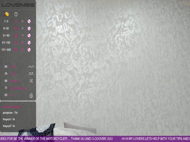 Live sex webcam photo for VioletaRoux #256760553