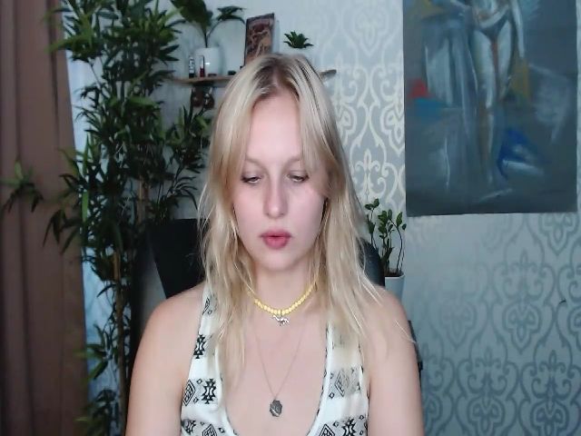 Live sex webcam photo for Dorina_xX #258776635