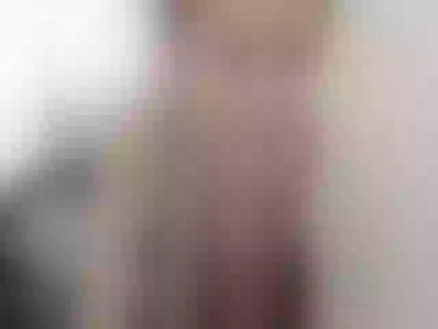 Live sex webcam photo for MishaMarie #258178293