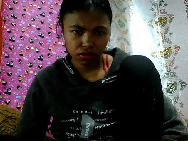 Live sex webcam photo for Perffect-1 #256015828