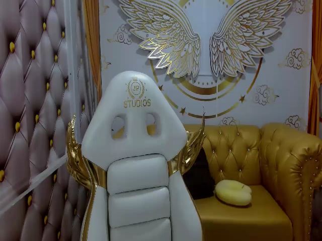 Live sex webcam photo for Aniie_pink #260611942