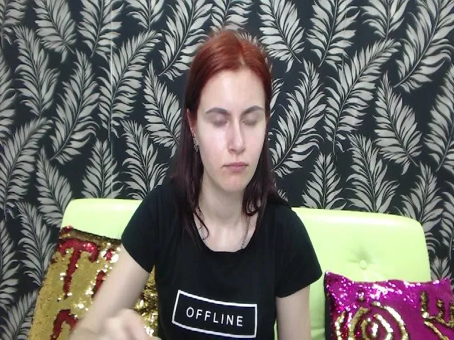 Live sex webcam photo for MollyTravis #255984146