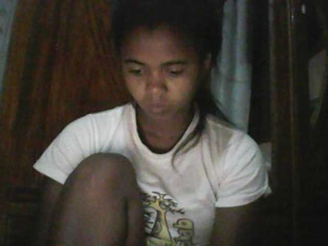 Live sex webcam photo for Malinciehot #241181273