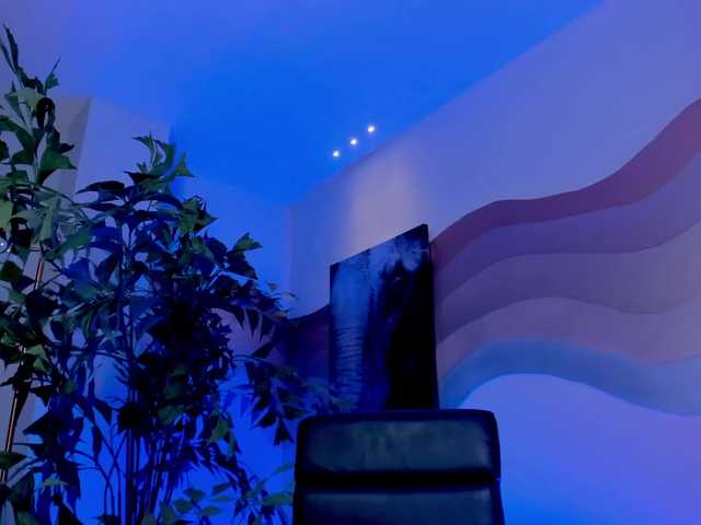 Live sex webcam photo for JulieBelle #287987722