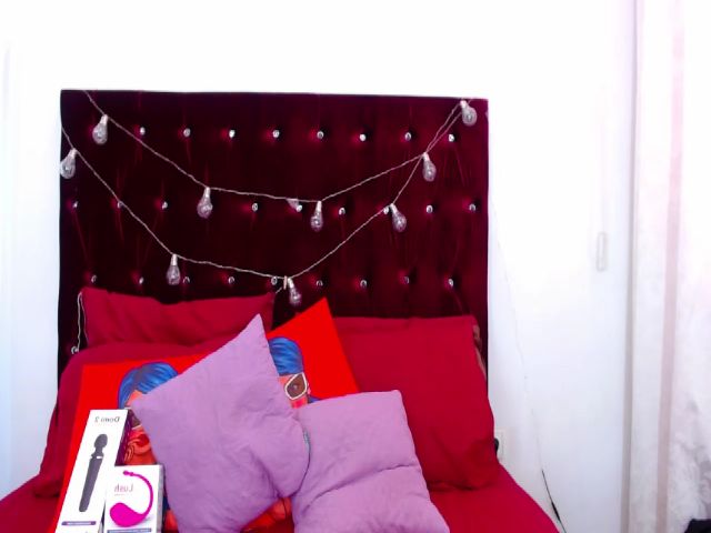 Live sex webcam photo for Lanna_Wolf #263464958