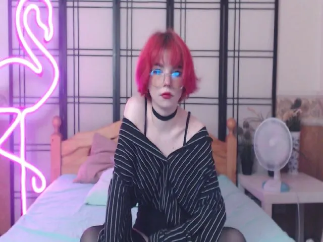 Live sex webcam photo for MinaSanna #263557033