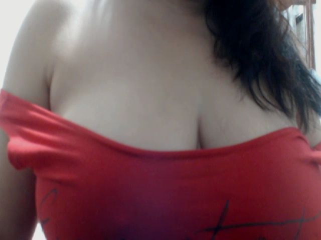 Live sex webcam photo for Sexysquirx #260751742