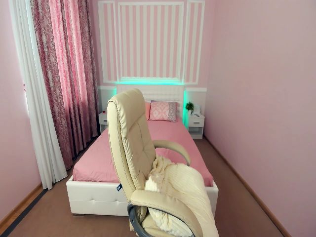 Live sex webcam photo for TorryWins #262035276