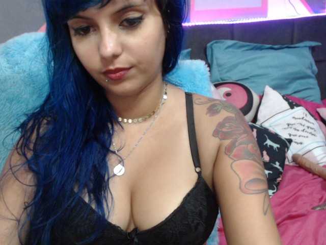 Live sex webcam photo for LittleQueenBr #241016955