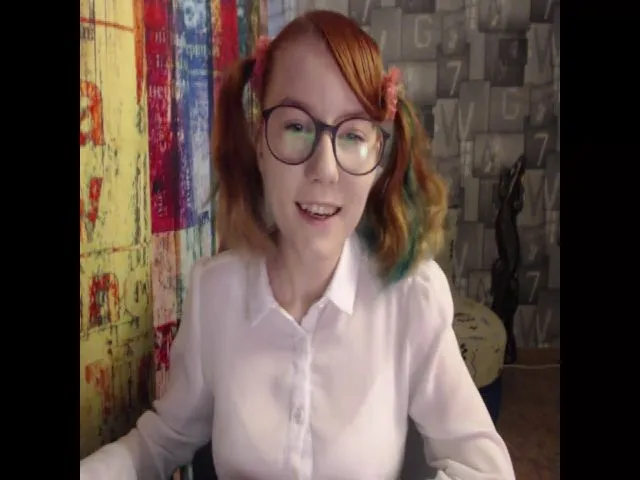 Live sex webcam photo for NikiFoks18 #264693620