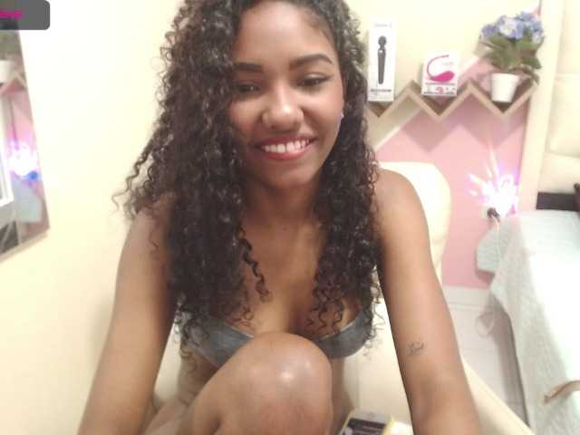 Live sex webcam photo for blaackmoon #258606617