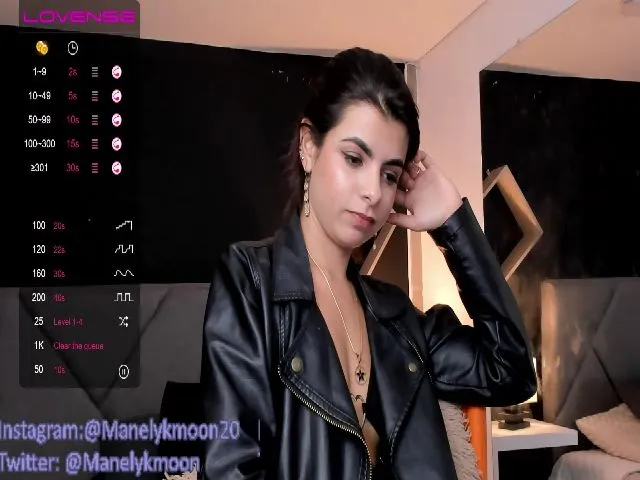 Live sex webcam photo for Manelyk_m #265115763