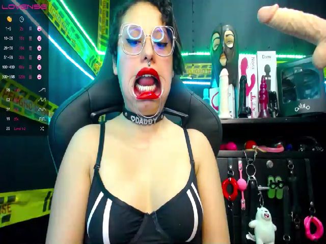 Live sex webcam photo for Rubi_slave #254022381