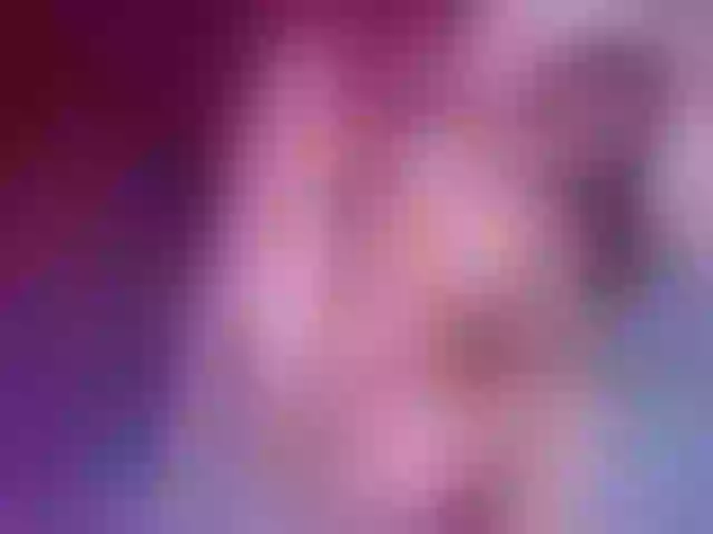 Live sex webcam photo for LiridaLake #260235507