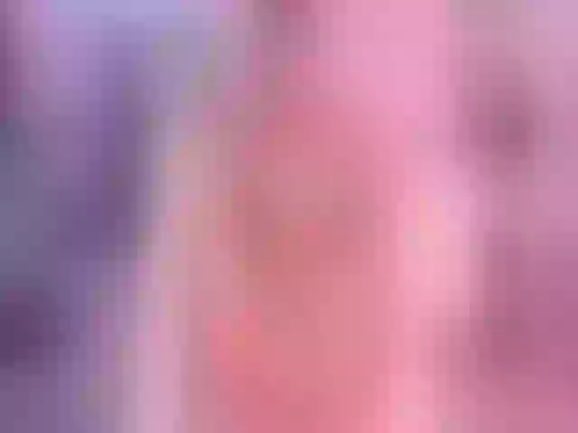 Live sex webcam photo for BeautyAngel18 #258452770