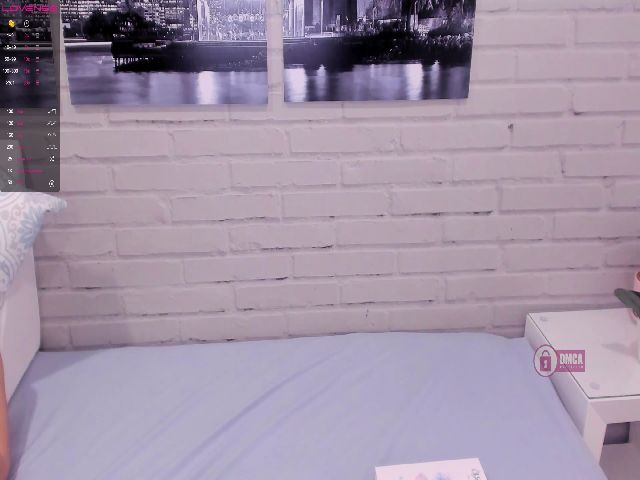 Live sex webcam photo for Anna_stars #261470002