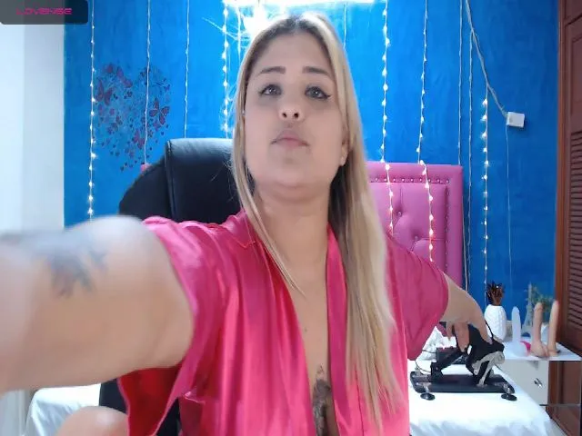 Live sex webcam photo for Ashley_Coner #255213833