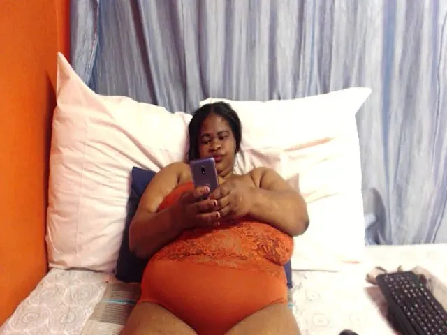 Live sex webcam photo for Sweetnozie #262007433