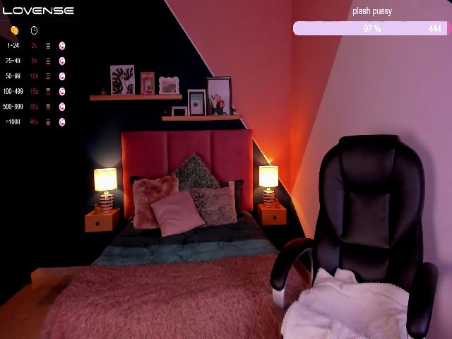 Live sex webcam photo for LuciDangelo #257457178