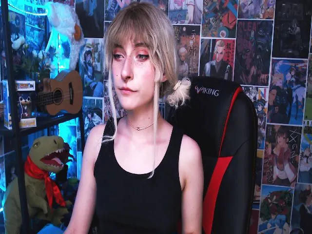 Live sex webcam photo for Manarose27 #260272895