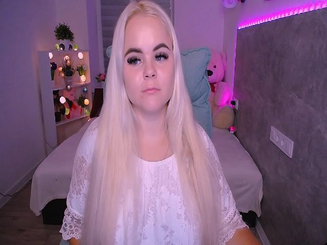 Live sex webcam photo for Jenni__fer #255152562