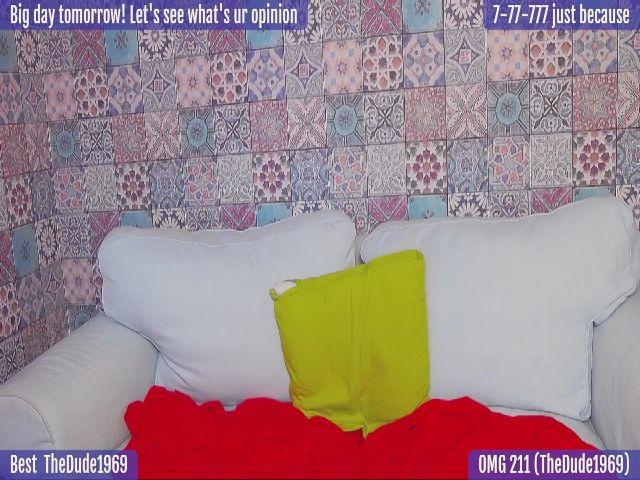 Live sex webcam photo for SkyV_ #255391094