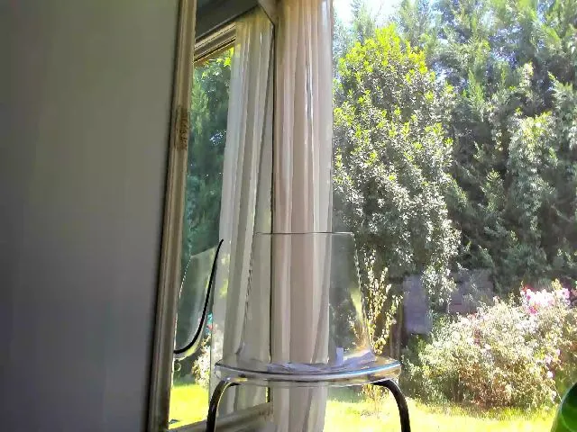Live sex webcam photo for Coral_Dreams #262621973