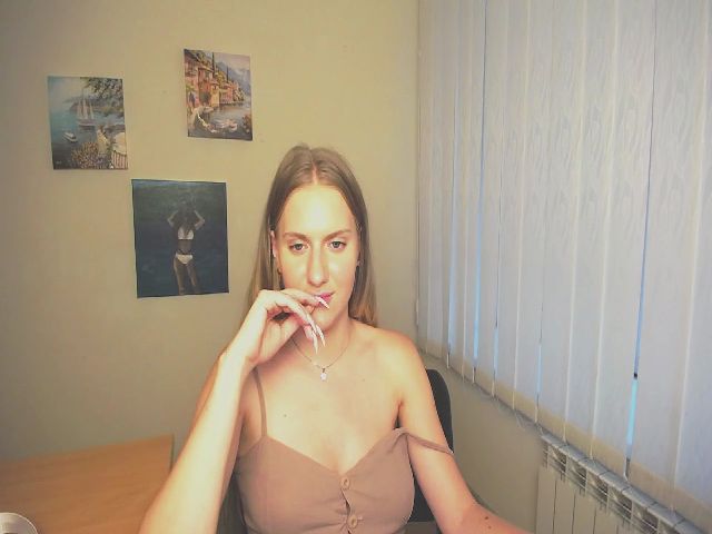 Live sex webcam photo for Likainflower #263173489