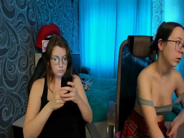 Live sex webcam photo for Eyes_Aurora #255593684