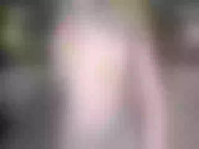 Live sex webcam photo for JuicyHelenX #259436949