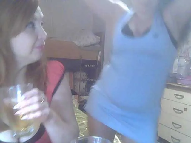 Live sex webcam photo for awesomediss2 #241061648