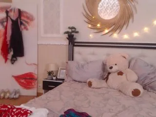 Live sex webcam photo for VeronikaNew #240755040