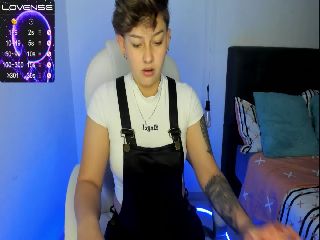 Live sex webcam photo for SalemJimenez #251729476