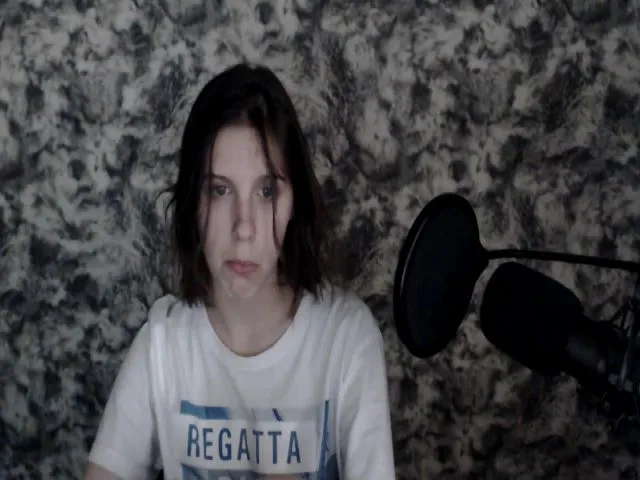 Live sex webcam photo for HISOKAMORROW_ #259079265