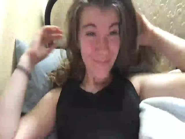 Live sex webcam photo for Trixiegirl3 #254544136