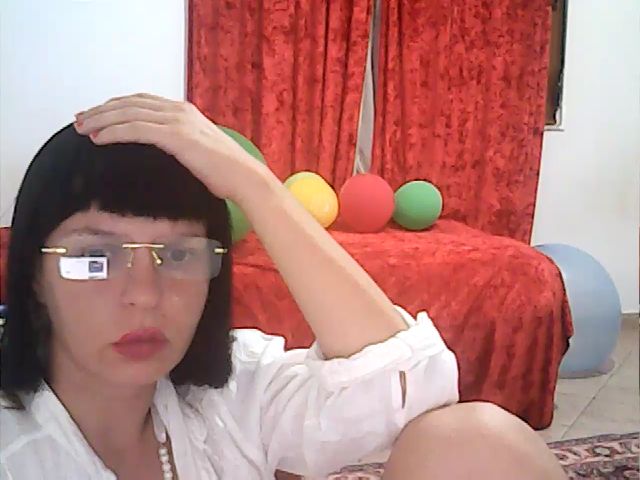 Live sex webcam photo for araartist #255750311