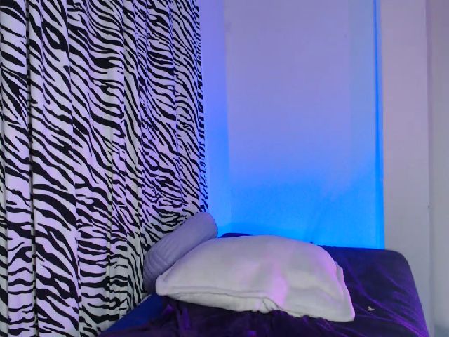 Live sex webcam photo for gea_x #259566841