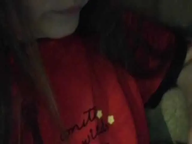 Live sex webcam photo for Princess888 #241409116