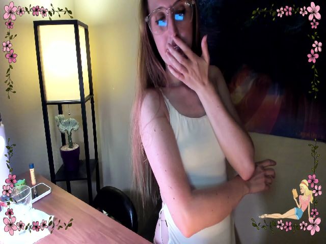 Live sex webcam photo for BookishBabe #257938692